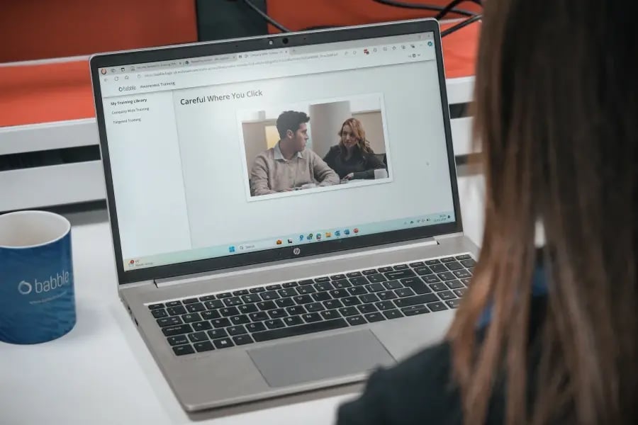 Babble-Services-Laptop-Screen-2